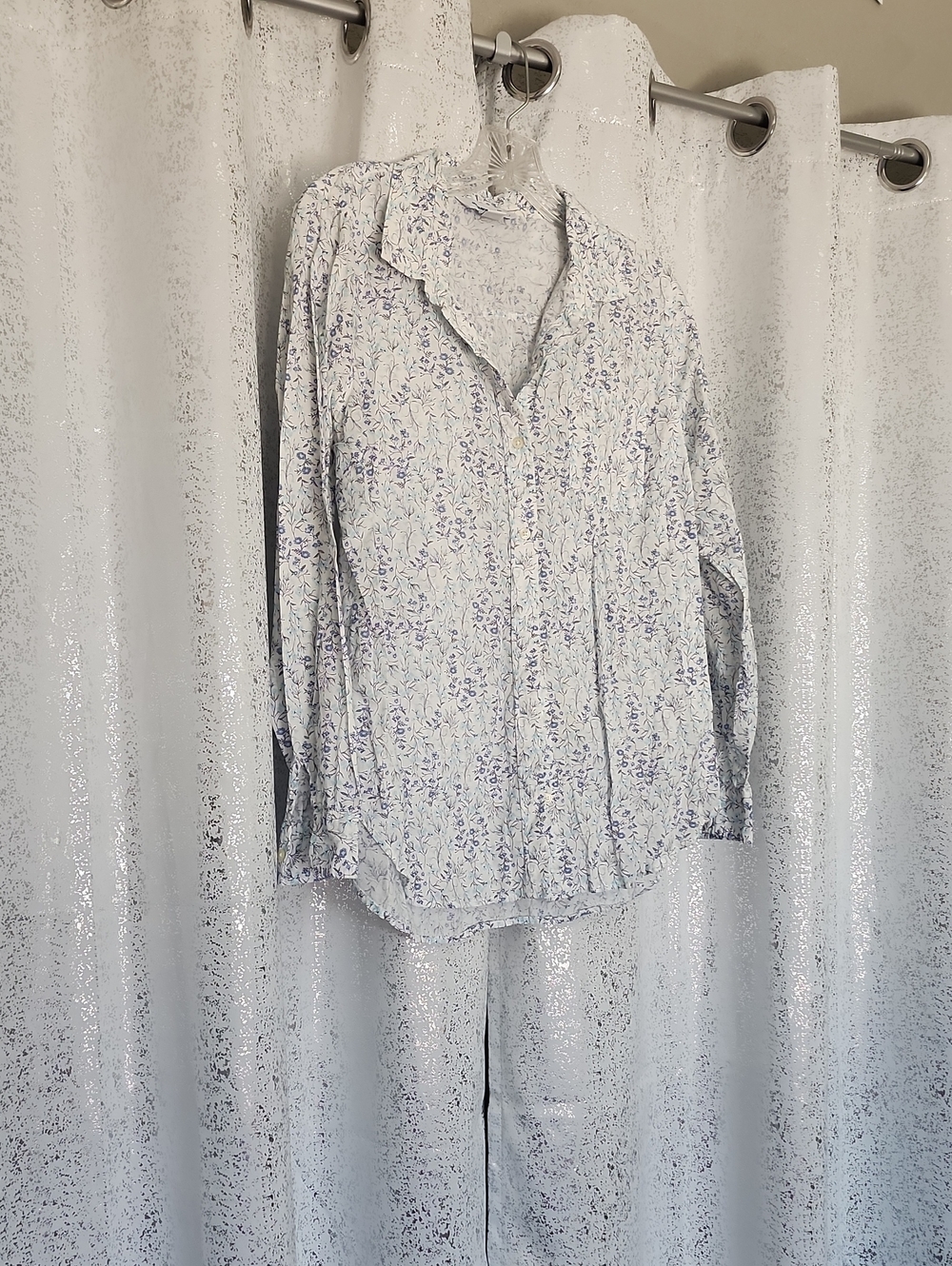 Flash Sale! "Old Navy" Button-Down Top 💙